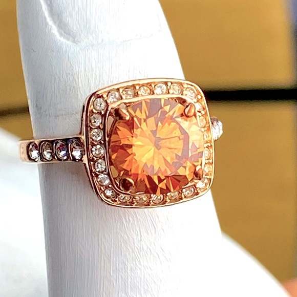 Cubic Zirc Yellow Topaz 18K Rose Gold Plated cocktail ring halo Austrian Crystal - Picture 9 of 16